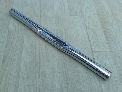 New blade style - rear, chrome
